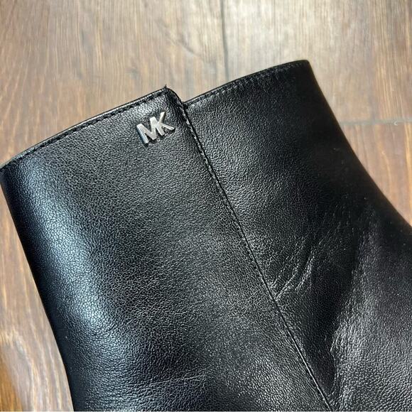 MICHAEL MICHAEL KORS Dorothy Flex Leather Ankle Boot SZ 8.5 - Picture 3 of 15